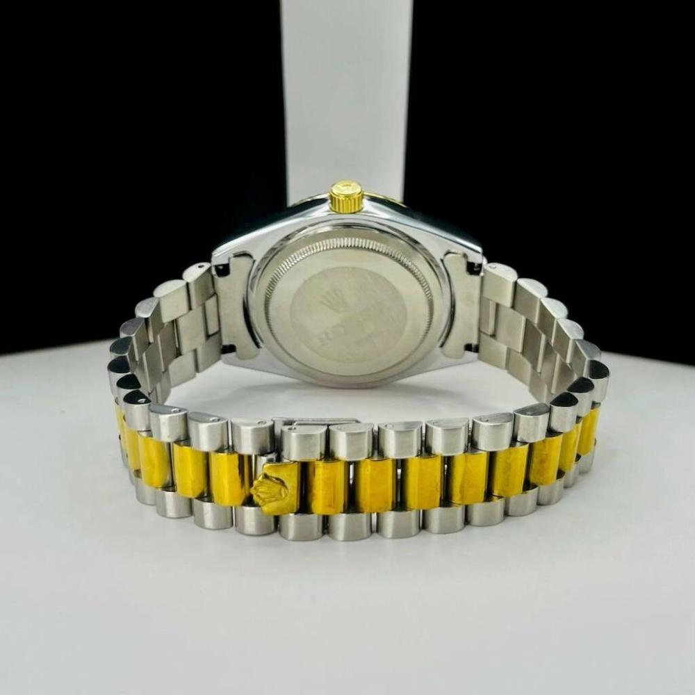 Relógio Primeira Linha Day Date Prata, Dourado e Preto