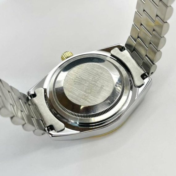 Relógio Primeira Linha Day Date Prata, Dourado e Preto